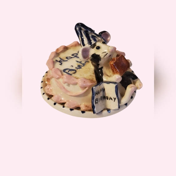 Other - Little vintage Happy birthday mouse and cake figurine